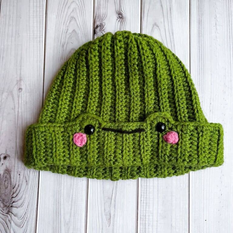Crochet Frog Hat Pattern - thecaffeinatedsnail.com