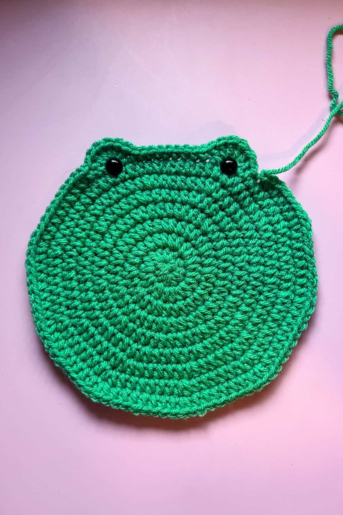 Frog crochet online purse