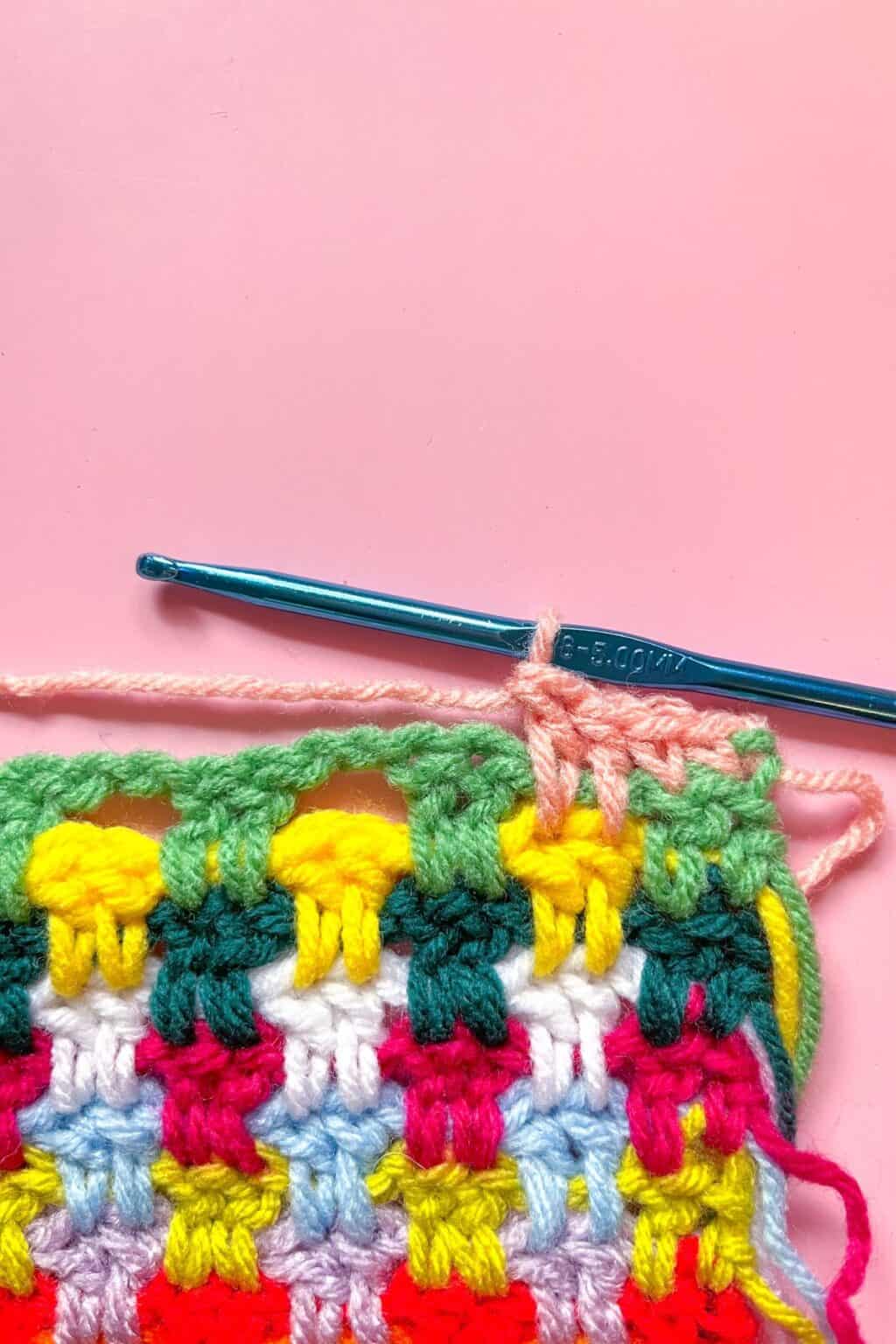 Crochet Snuggle Stitch - thecaffeinatedsnail.com