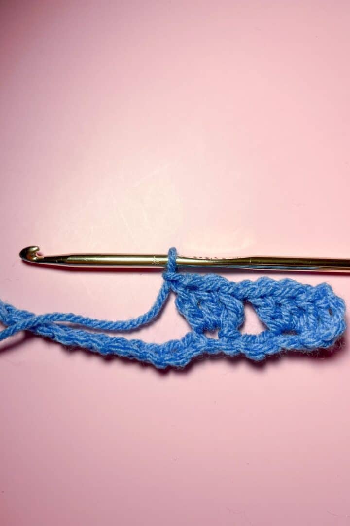 Crochet Granny Spike Stitch thecaffeinatedsnail com