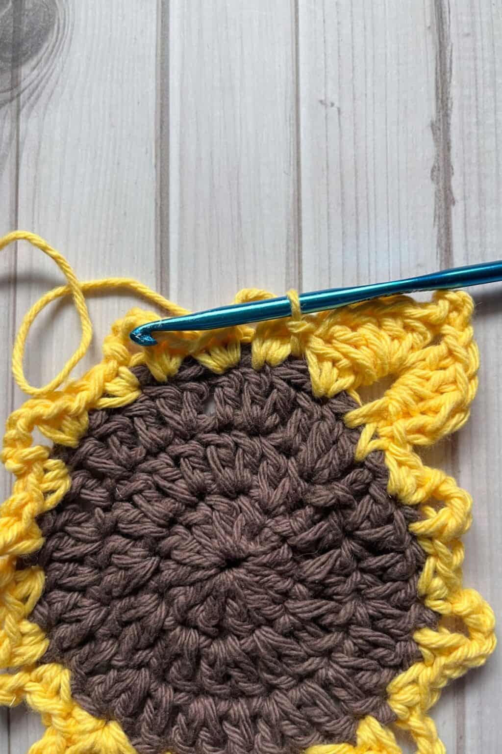 Sunflower Coaster Crochet Pattern - thecaffeinatedsnail.com