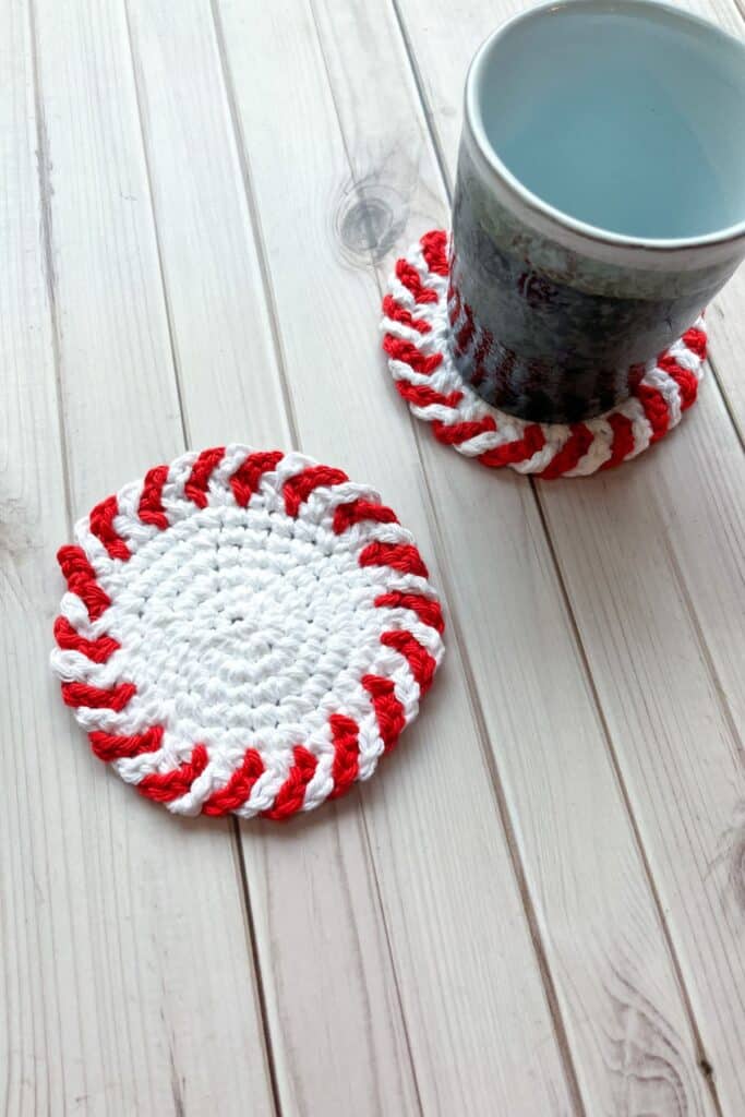 Crochet Peppermint Coaster Pattern - thecaffeinatedsnail.com