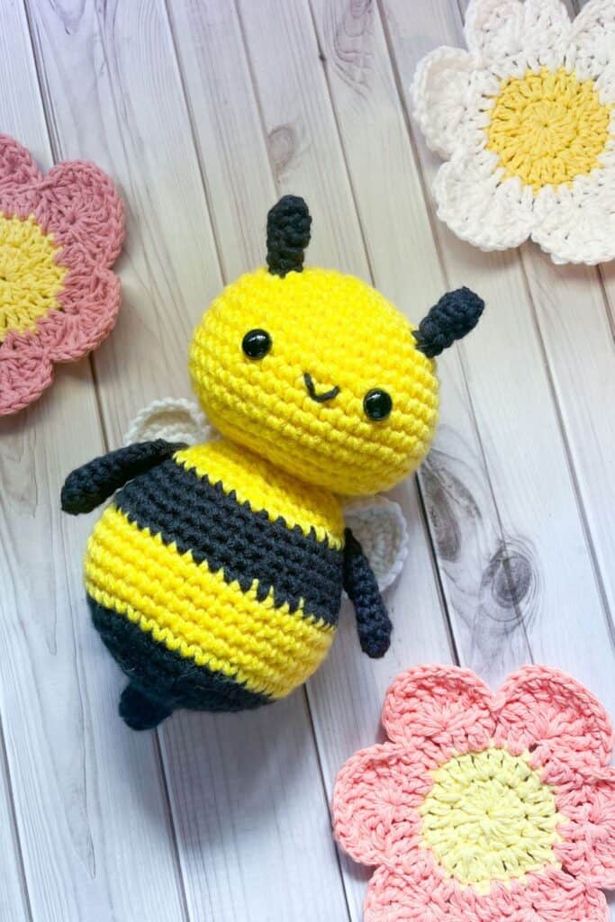 Crochet Bee Plushie Pattern - thecaffeinatedsnail.com
