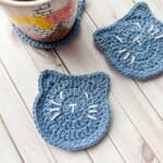 Finished cat coaster crochet pattern.