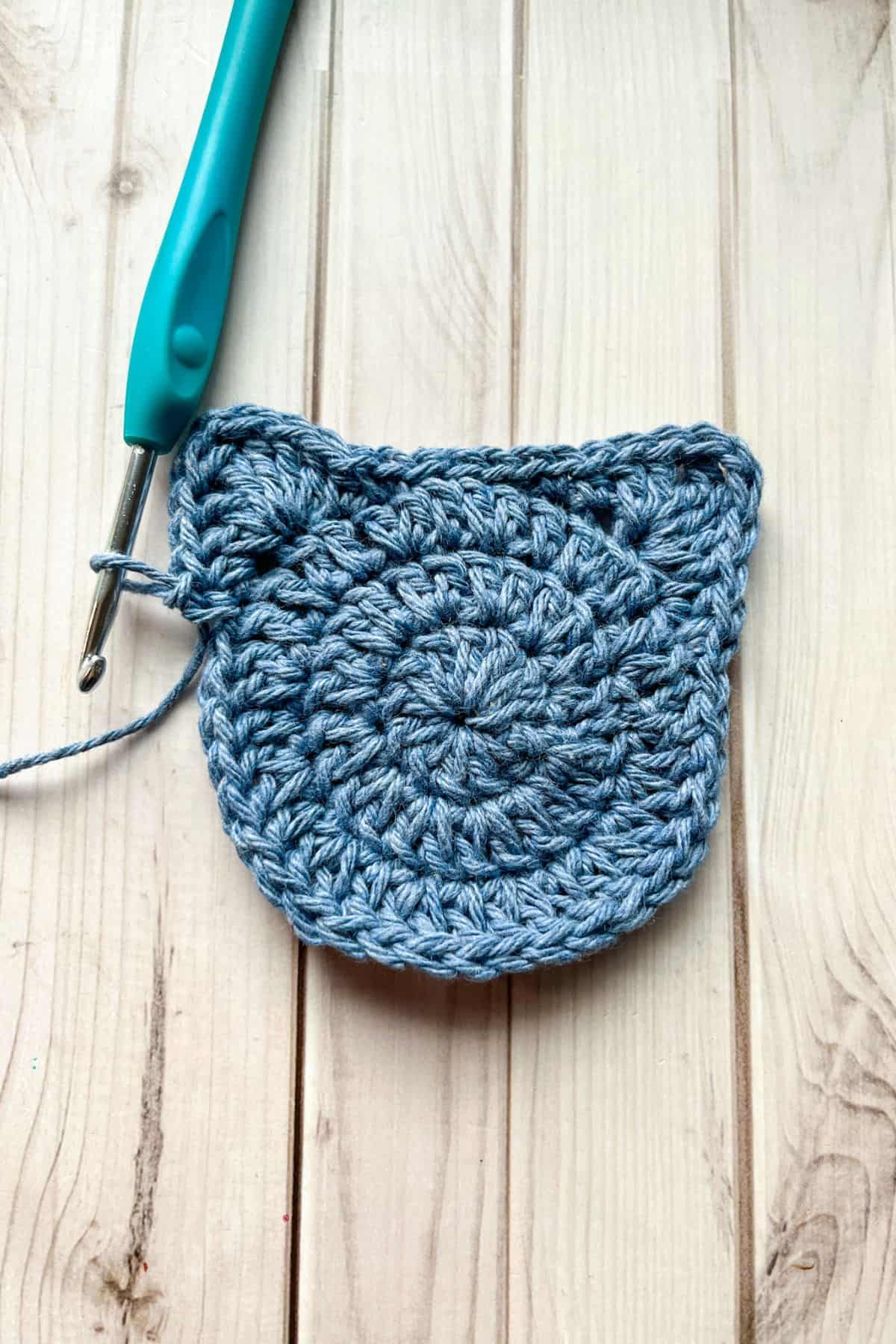 Second ear of the cat coaster.