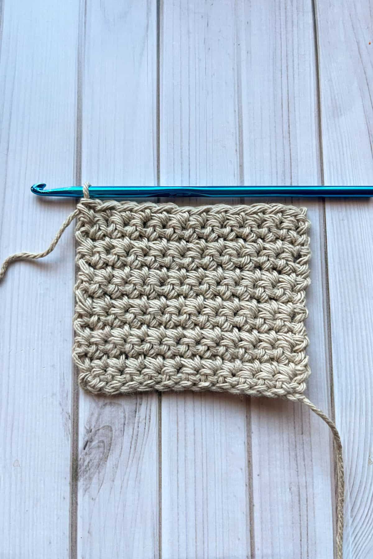 Crochet square for the base of the toast.
