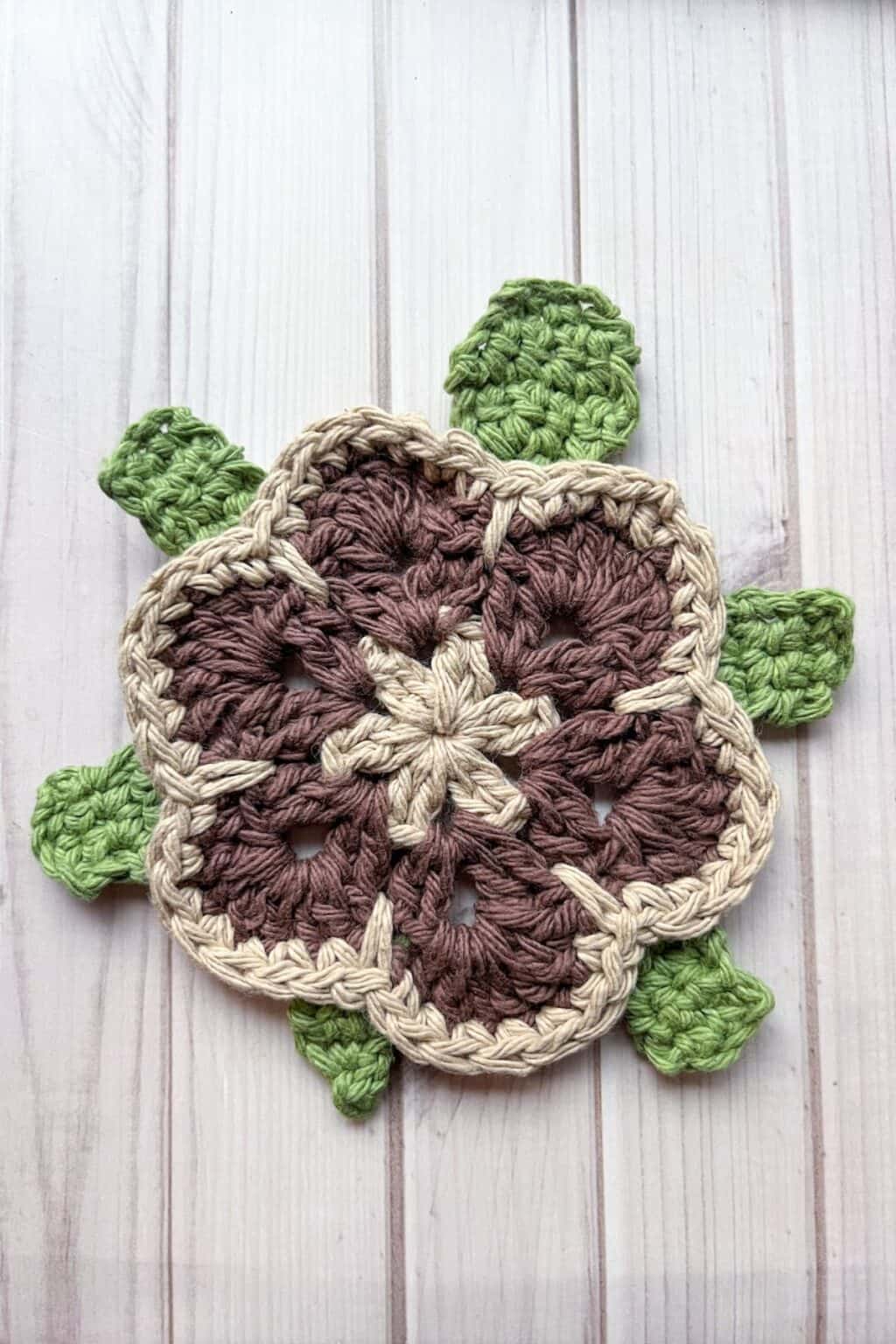 Crochet Turtle Coaster Pattern - thecaffeinatedsnail.com