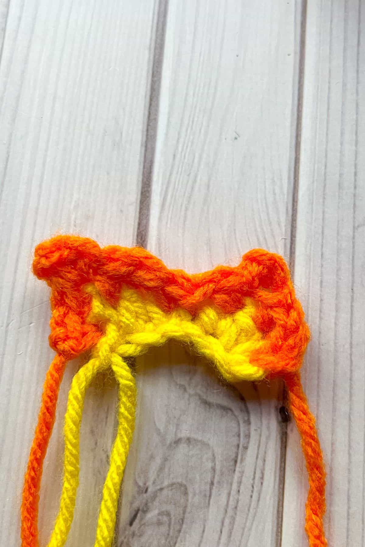 Fourth step of crochet fire for marshmallows.