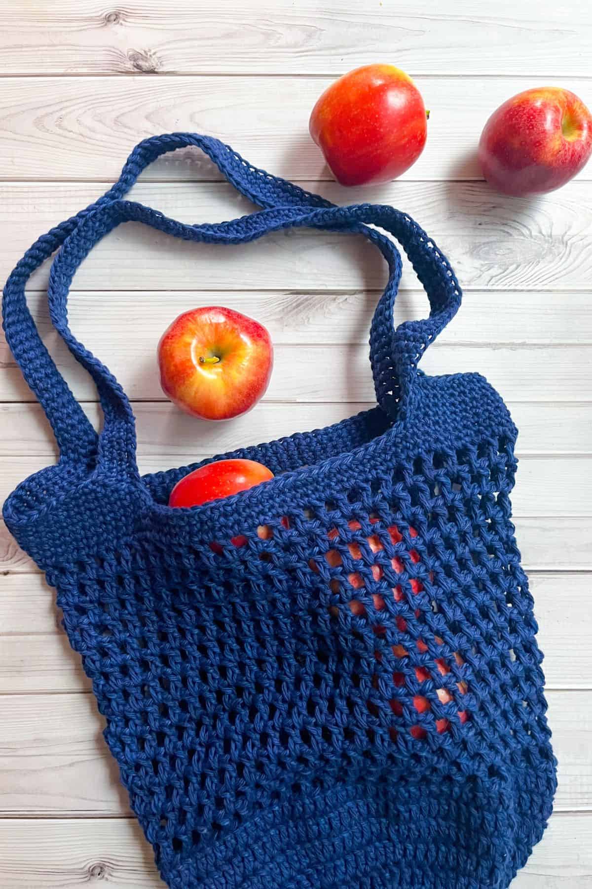 Finished crochet market bag pattern.