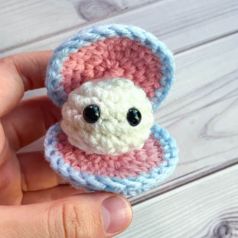 Crochet Clam Pattern Crochet Clam Pattern - thecaffeinatedsnail.com
