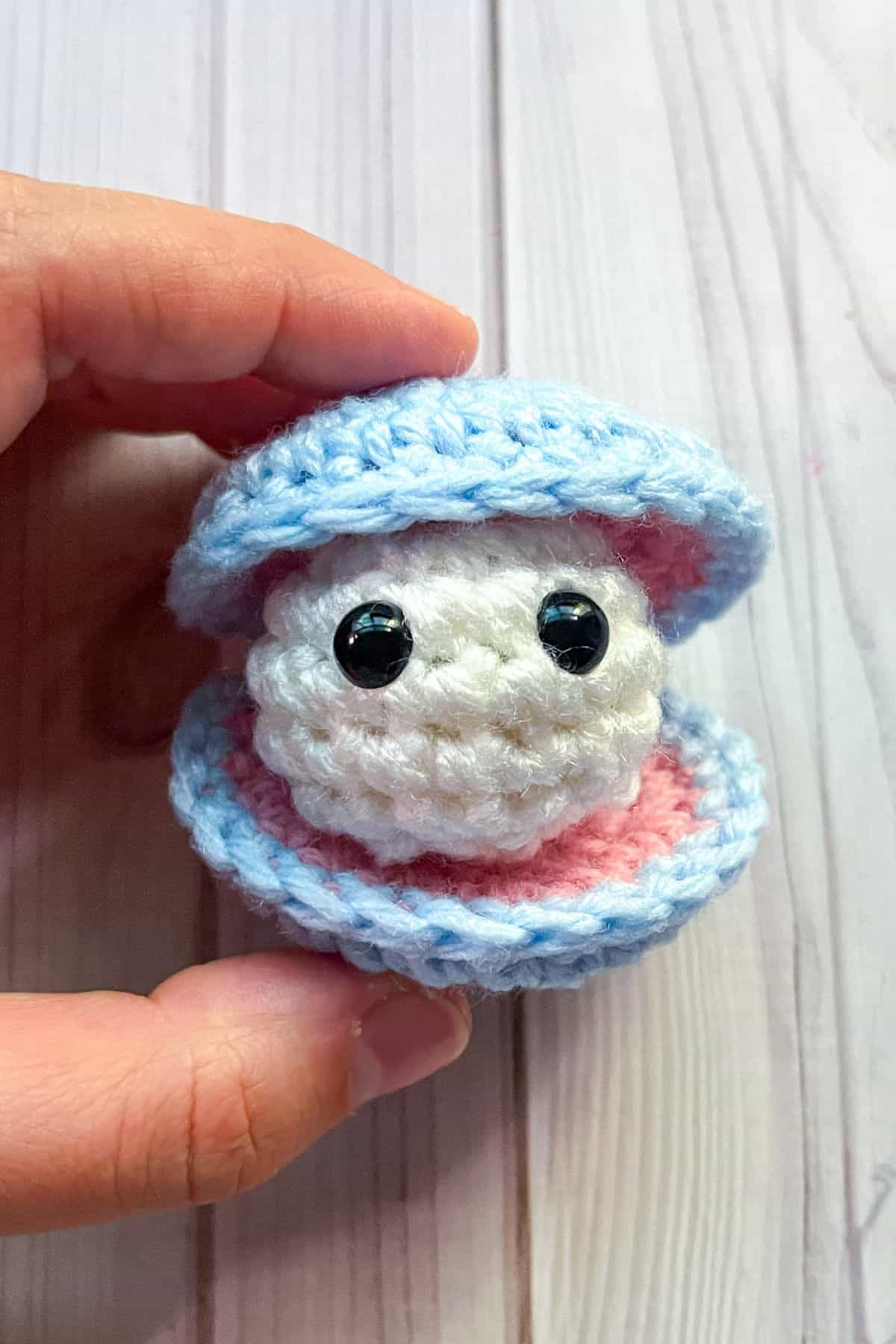 Finished crochet clam.