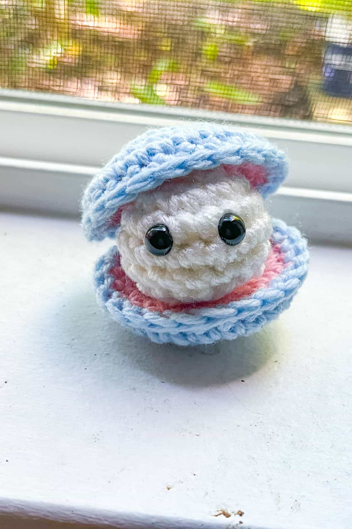 Finished crochet clam.