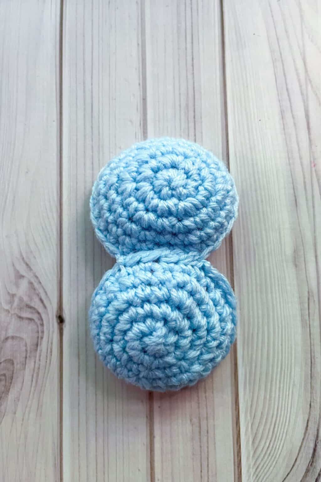 Crochet Clam Pattern - thecaffeinatedsnail.com