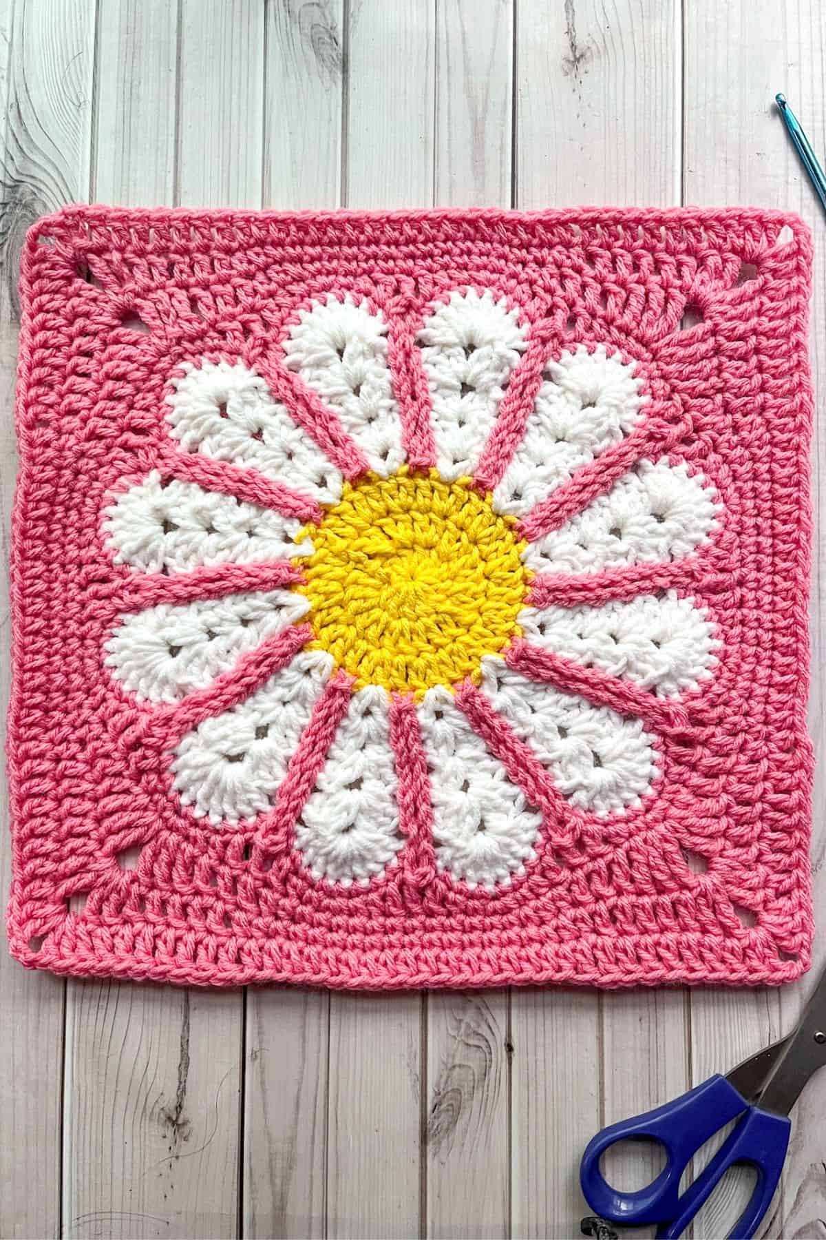 Finished daisy granny square pattern.