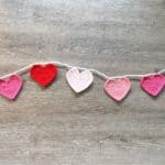 Finished crochet heart garland pattern.