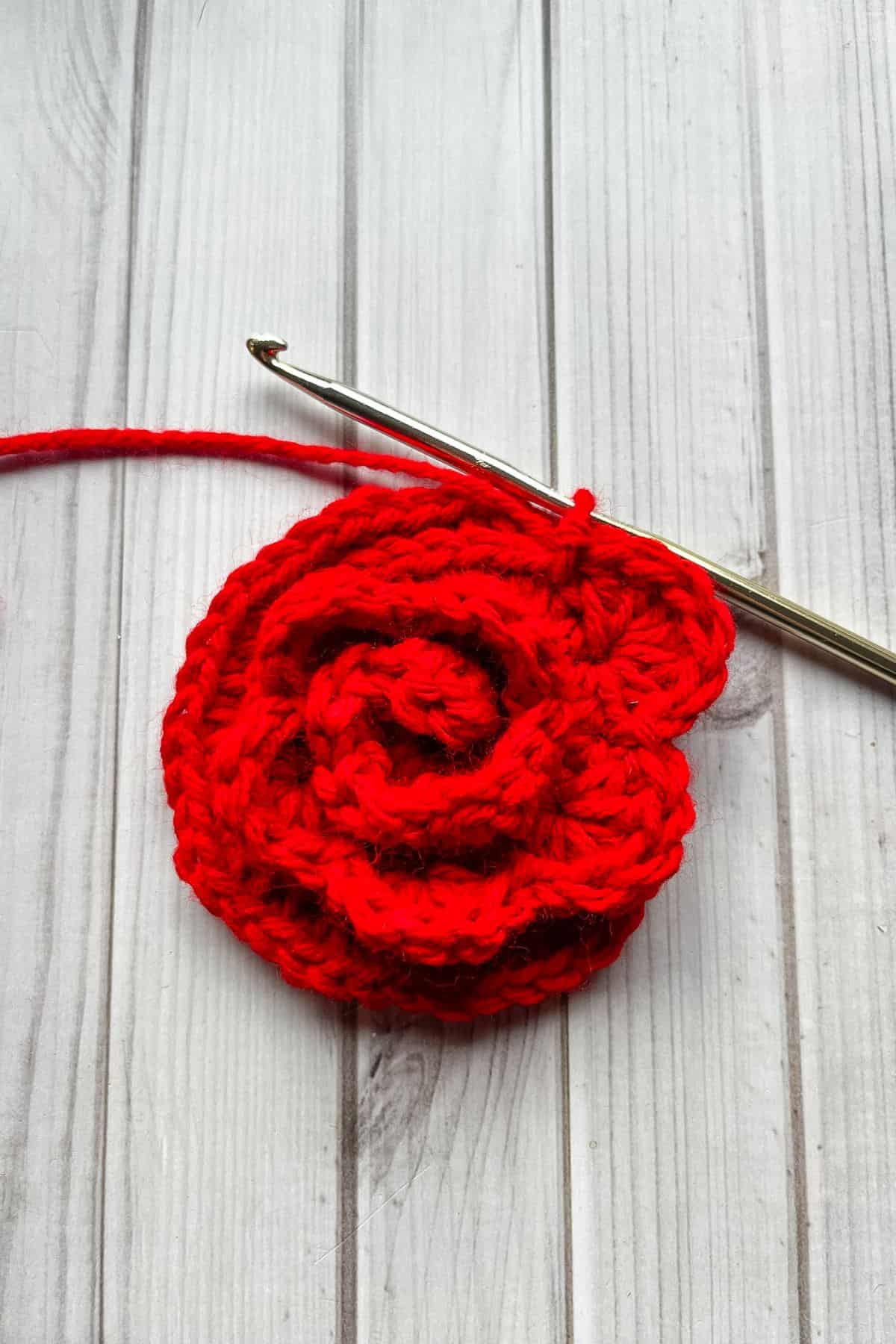 Making larger petals for the rose granny square.