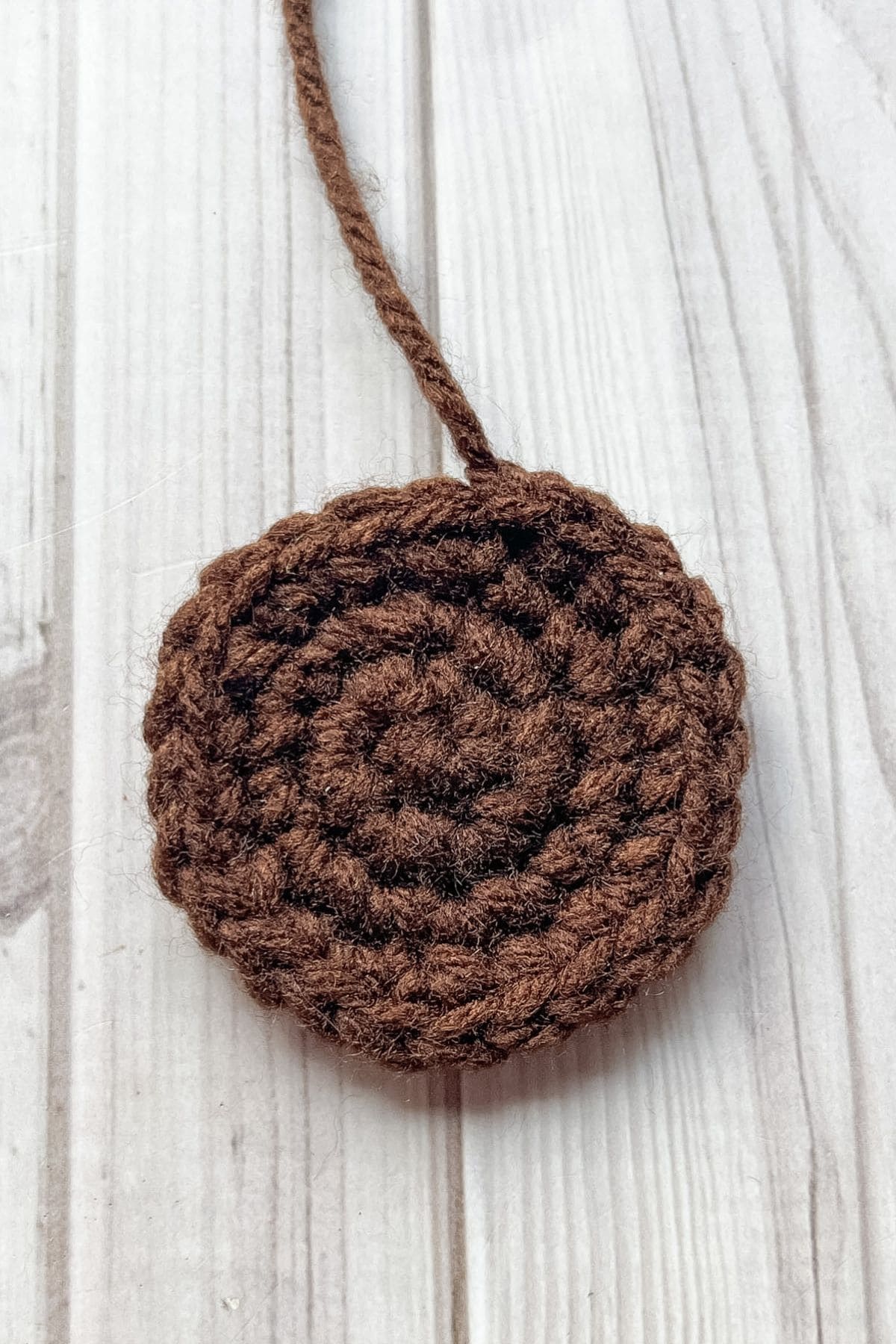 Middle rounds of the crochet sunflower.