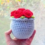 Finished crochet potted rose pattern.