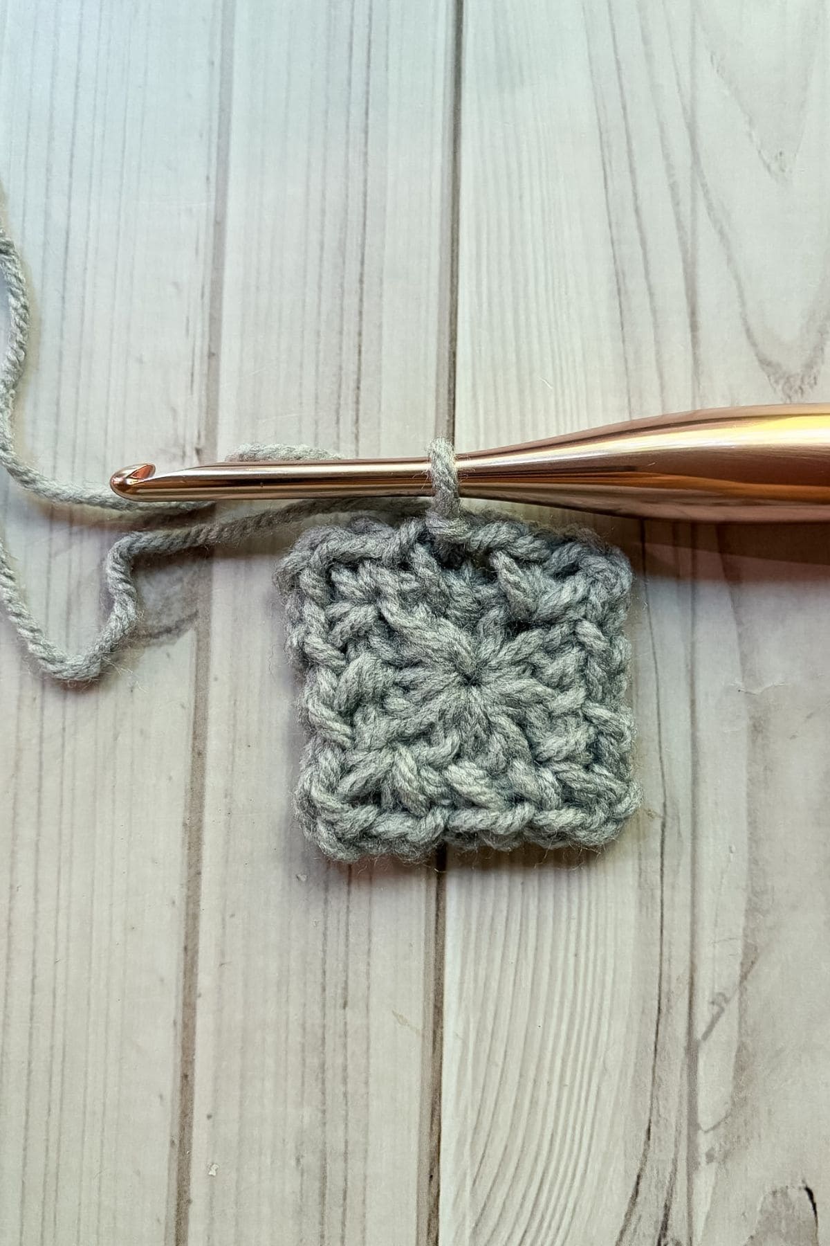 Crochet moss stitch in the round.
