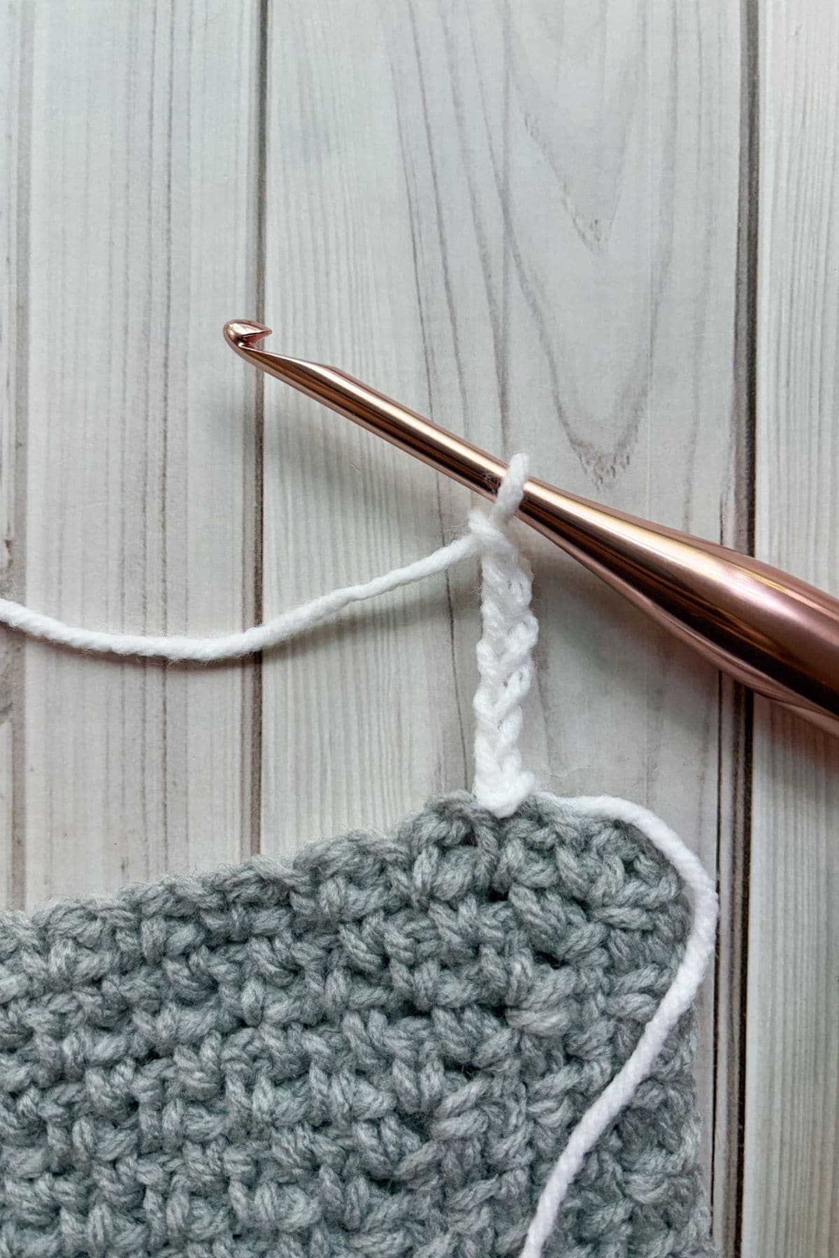 Starting the pom pom border.