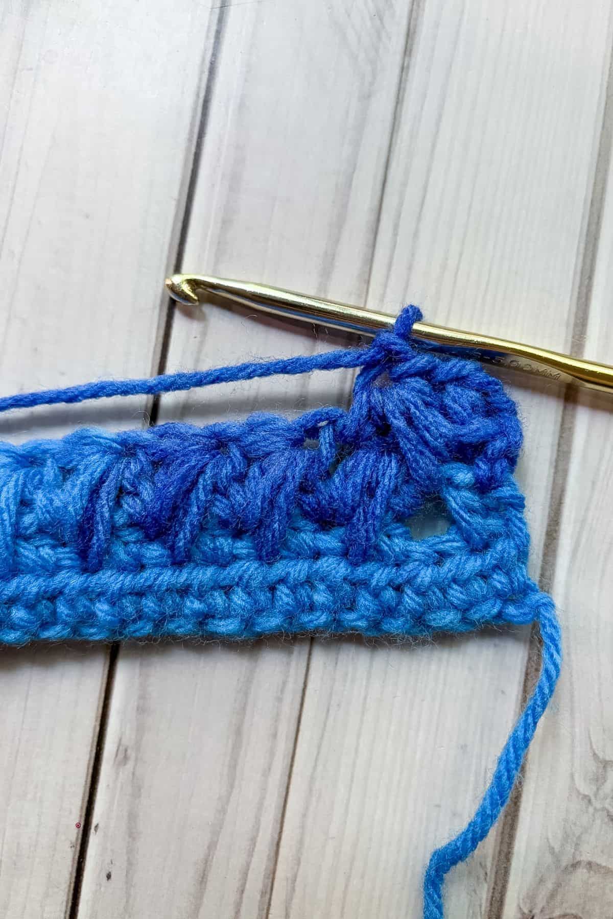 Making a feather stitch.