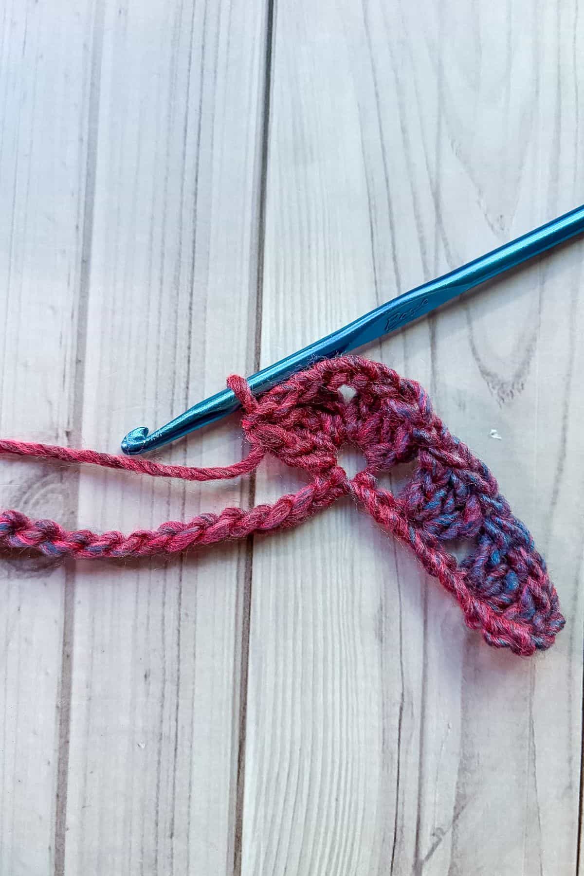 Showing how to do a peak of the granny chevron blanket.